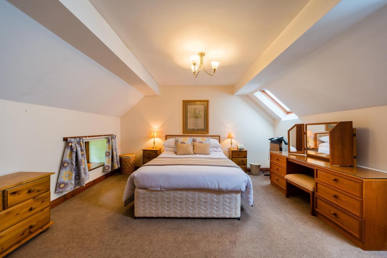 Glen-Yr-Afon House Hotel Usk Extérieur photo