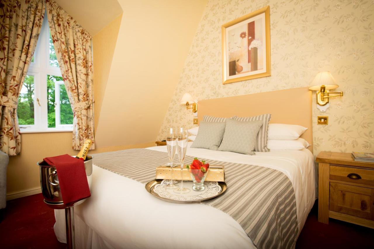 Glen-Yr-Afon House Hotel Usk Extérieur photo